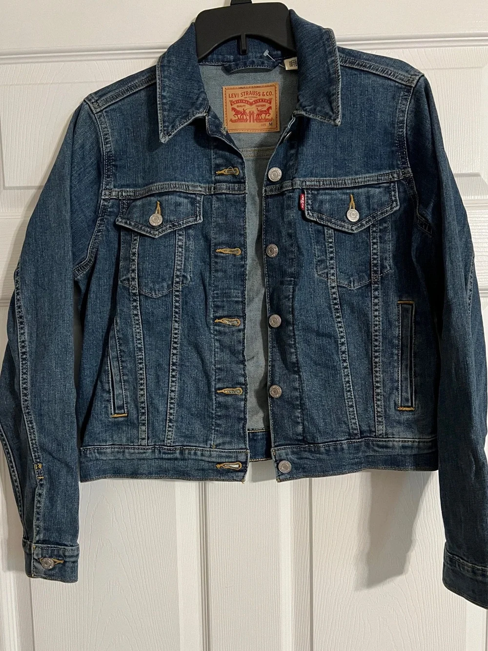 Women’s Levi's Original Trucker Jean Jacket — Blue Dark Wash Denim Shorts Size M
